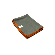 Lade das Bild in den Galerie-Viewer, Wipe&Clean Reinigungstuch